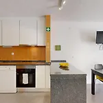 Apartment Sao Rafael, 450m