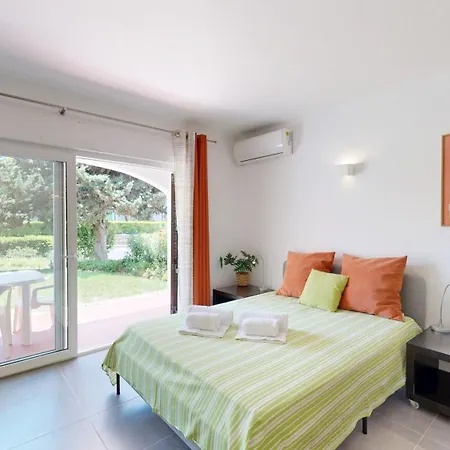 Apartment Sao Rafael, 450m *