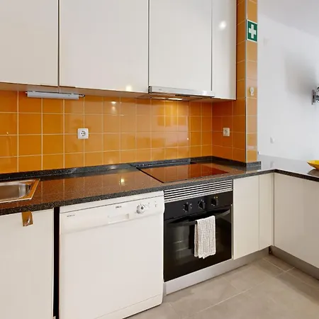 Apartment Sao Rafael, 450m